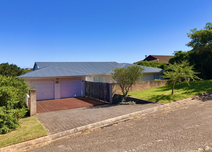 4 Bedroom Property for Sale in Merryhill Eastern Cape